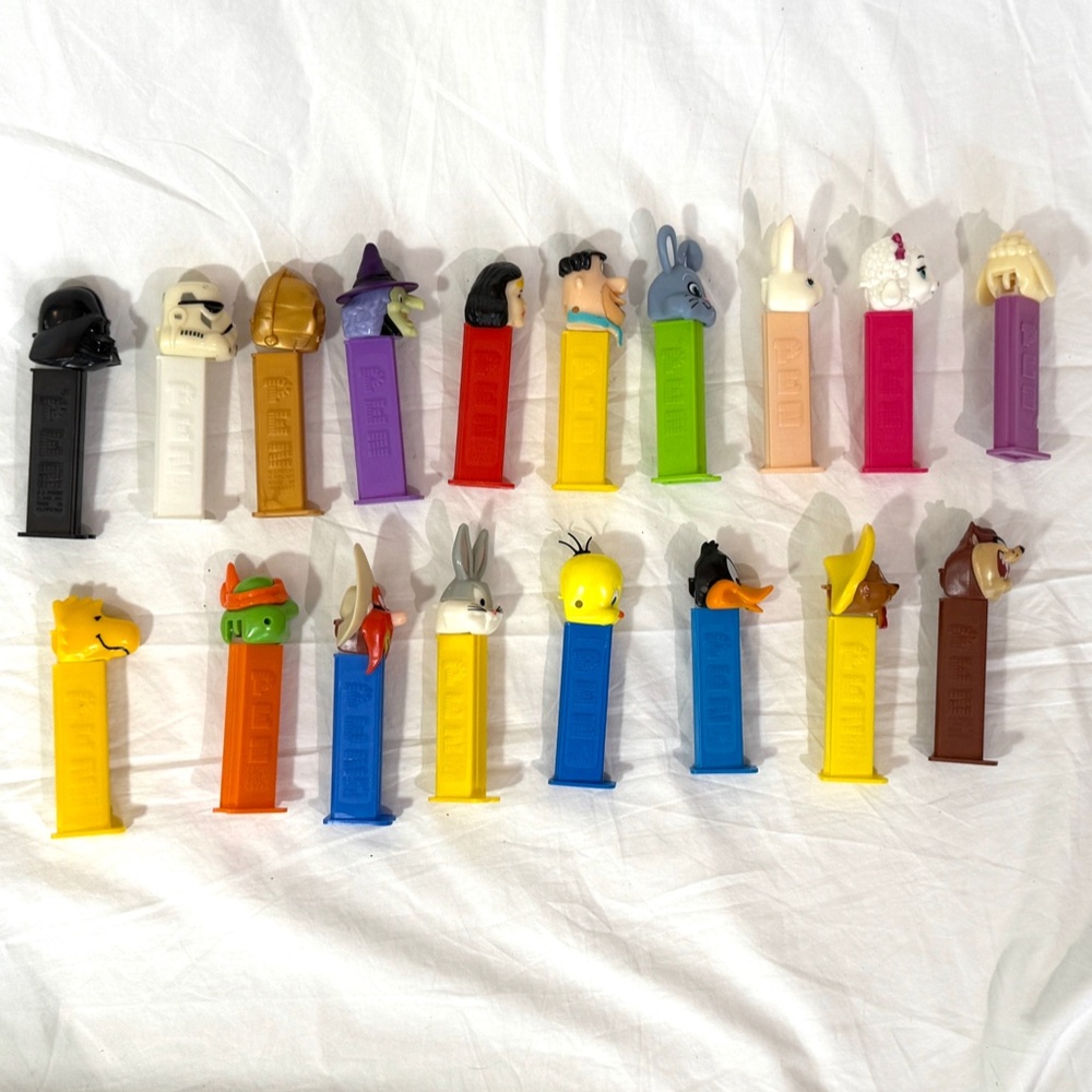 Set of 18 PEZ Dispensers VNTG 80s, 90s, 00s - Picture 4 of 4